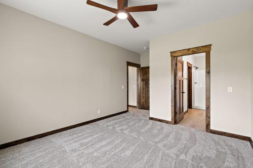 1043 Legend Lane, River Falls, WI 54022