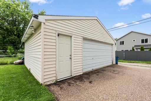 3415 Grimes Avenue N, Minneapolis, MN 55422