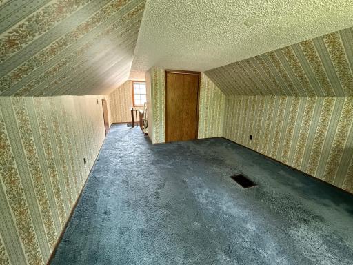8428 Eastwood Road, Saint Paul, MN 55112