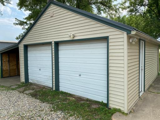220 E 7th Street, Albert Lea, MN 56007