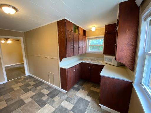 220 E 7th Street, Albert Lea, MN 56007
