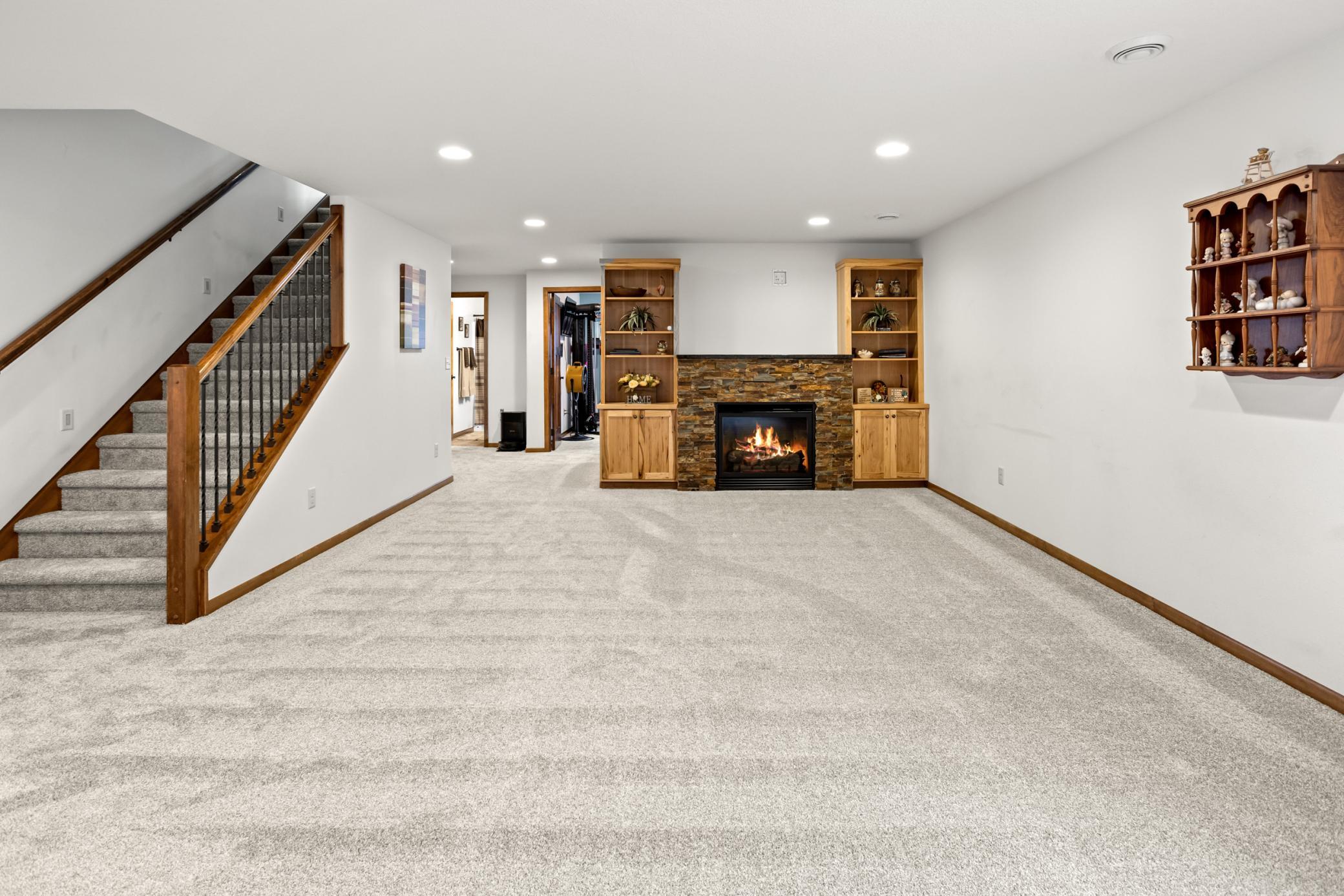 Gas fireplace