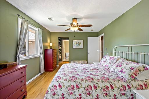 34-web-or-mls-6017 Birchcrest Dr Edina MN_0044.jpg