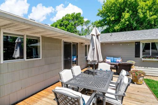 62-web-or-mls-6017 Birchcrest Dr Edina MN_0007.jpg