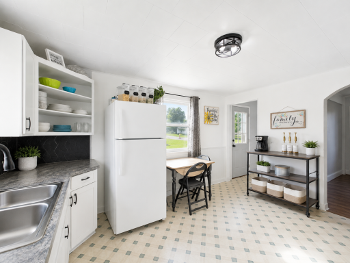 213 E 4th Street, Cyrus, MN 56381