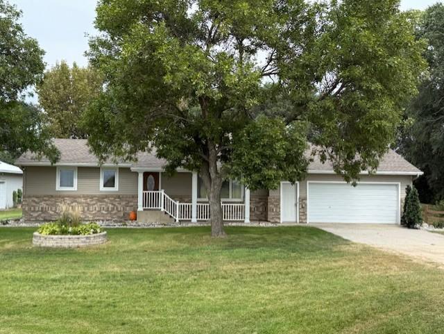 1908 380th St - Breckenridge, MN