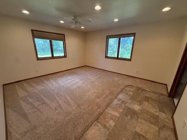 Mstr bedroom/ Lino for wheelchair