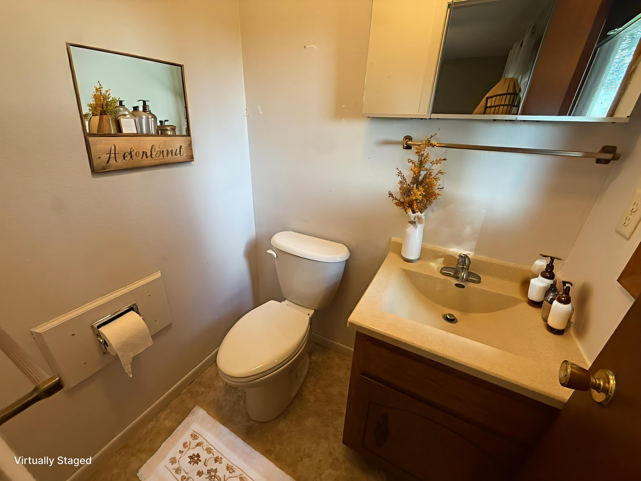 Virtual 1/2 bath off Bed #4