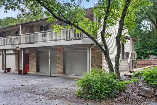 71 Garden Drive, Burnsville, MN 55337