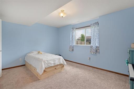 2011 12th Avenue NE, Austin, MN 55912