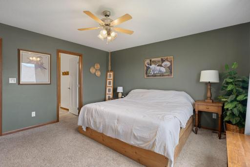 2011 12th Avenue NE, Austin, MN 55912