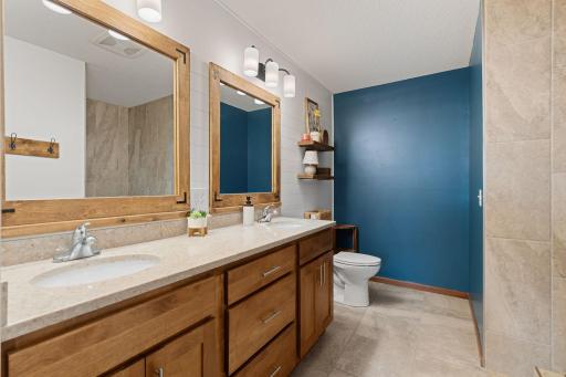 2011 12th Avenue NE, Austin, MN 55912