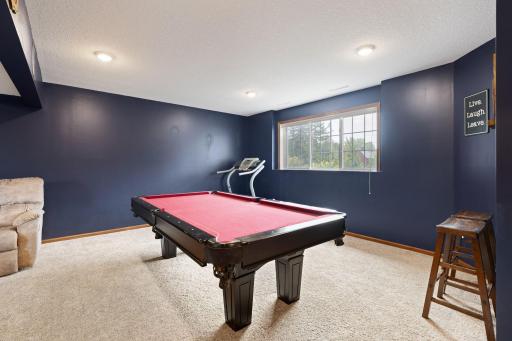 2011 12th Avenue NE, Austin, MN 55912