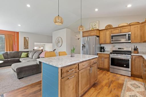 2011 12th Avenue NE, Austin, MN 55912