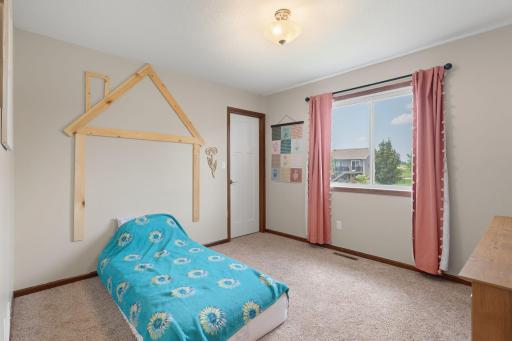 2011 12th Avenue NE, Austin, MN 55912
