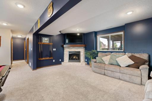 2011 12th Avenue NE, Austin, MN 55912
