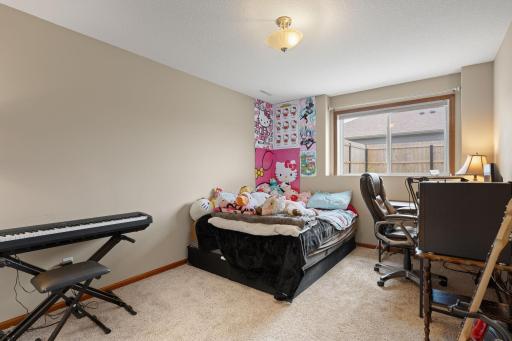 2011 12th Avenue NE, Austin, MN 55912