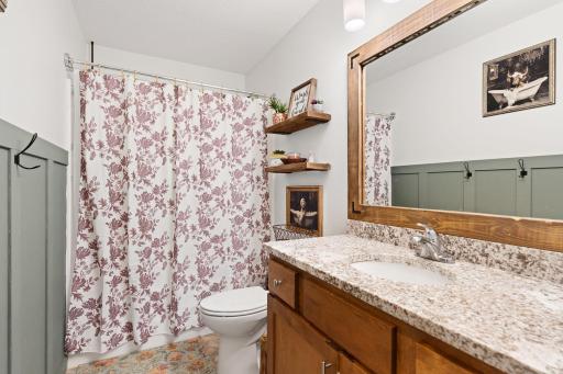2011 12th Avenue NE, Austin, MN 55912