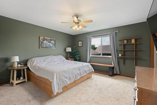 2011 12th Avenue NE, Austin, MN 55912