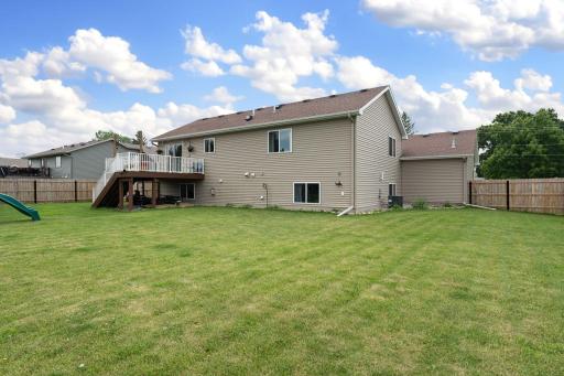 2011 12th Avenue NE, Austin, MN 55912
