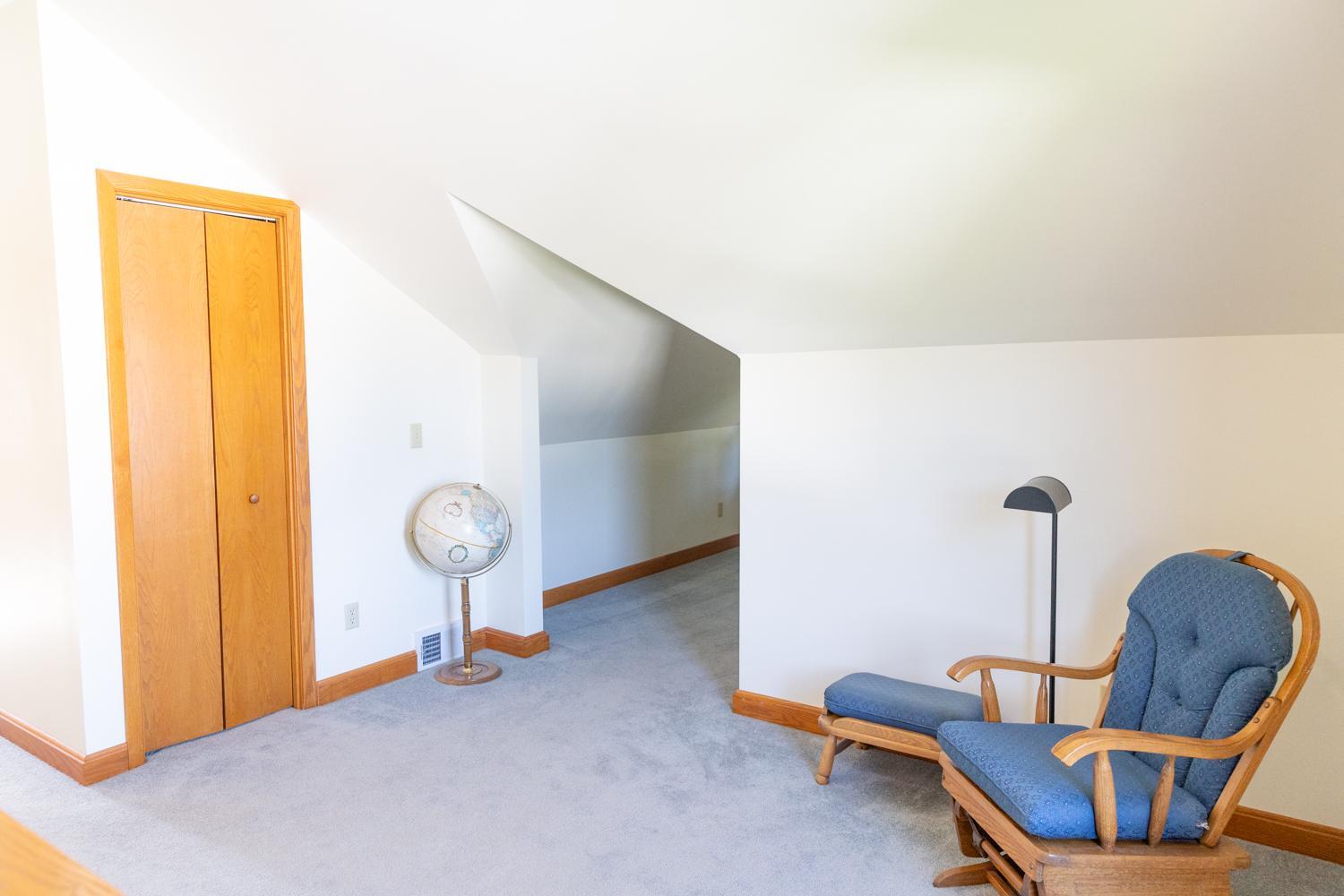 Upper Level Loft/Sitting Area