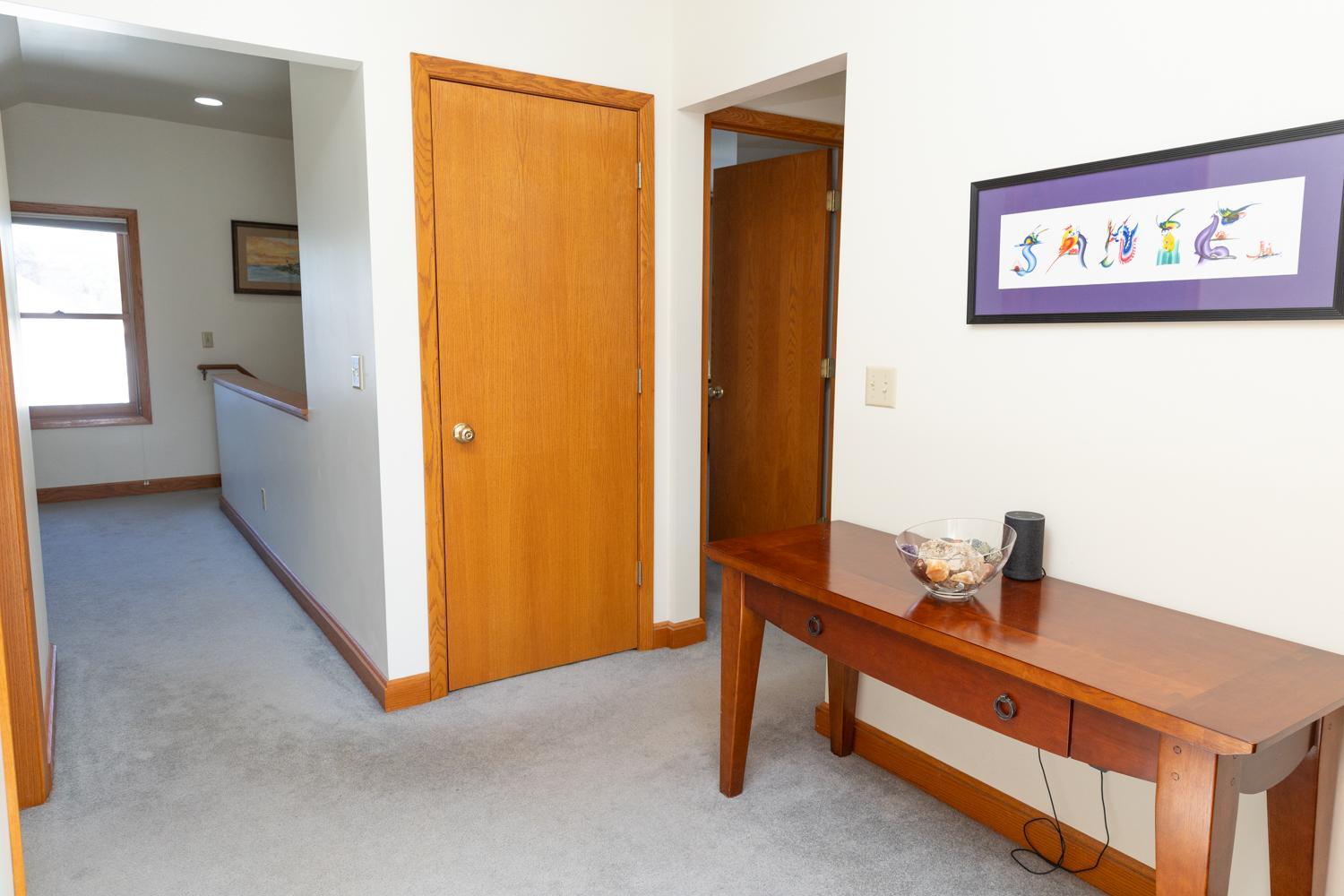 Additional living space and closet in upper level