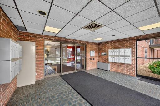 2 bed 2 bath condo for sale downtown Rochester MN 317 6th Ave SW