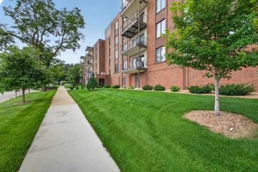2 bed 2 bath condo for sale downtown Rochester MN 317 6th Ave SW