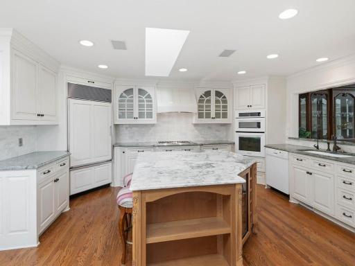 7786 Lochmere Terrace, Edina, MN 55439
