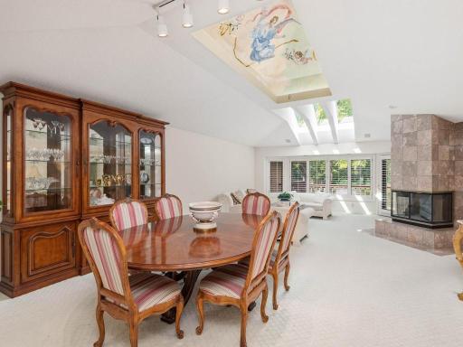 Formal open dining space. Ideal for entertaining.
