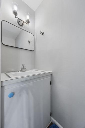 312 Langer Avenue S, Casselton, ND 58012