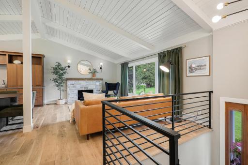 193 Ridgeview Drive, Wayzata, MN 55391