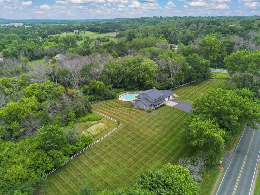 698 Badlands Road, Hudson, WI 54016