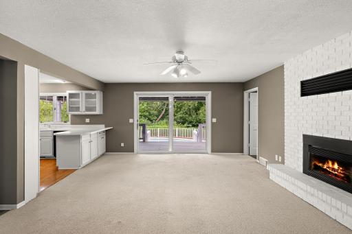 Lots of natural light into kitchen and family room.