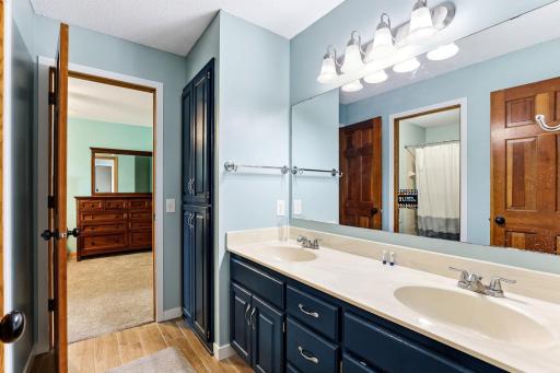 5968 Scenic Place, Shoreview, MN 55126