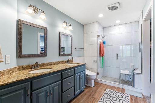 5968 Scenic Place, Shoreview, MN 55126