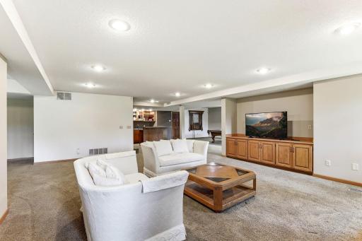 5968 Scenic Place, Shoreview, MN 55126