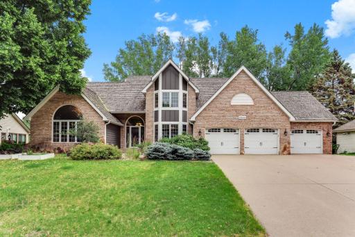 5968 Scenic Place, Shoreview, MN 55126