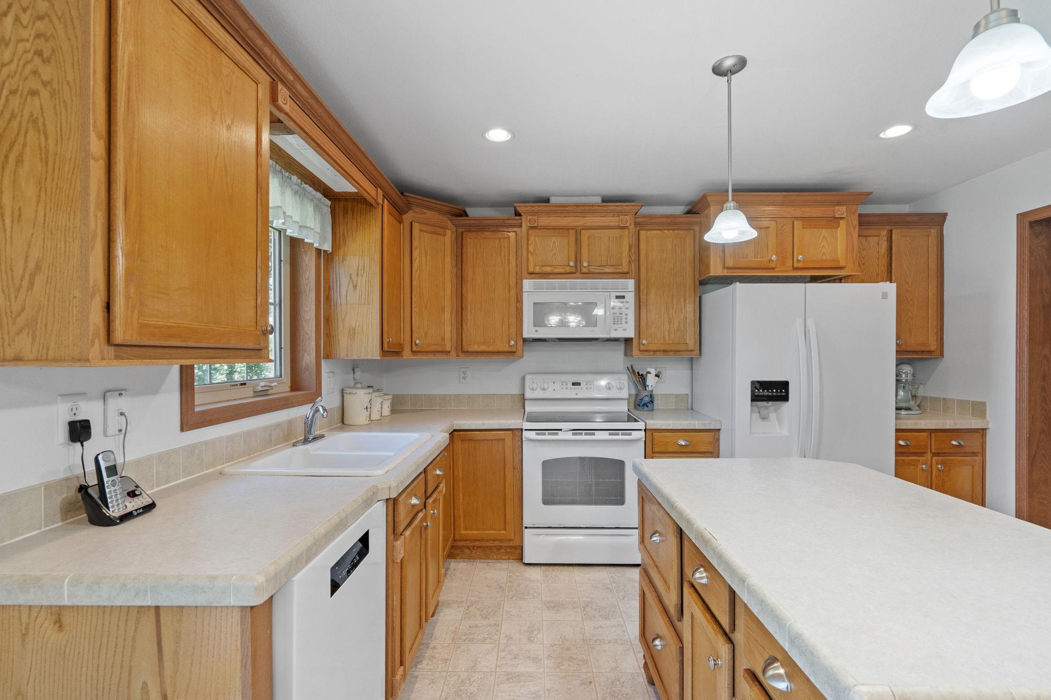 Kitchen - 24646 548th Avenue, Grove City, MN 56243