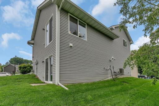 521 Willow Creek Parkway, Buffalo, MN 55313