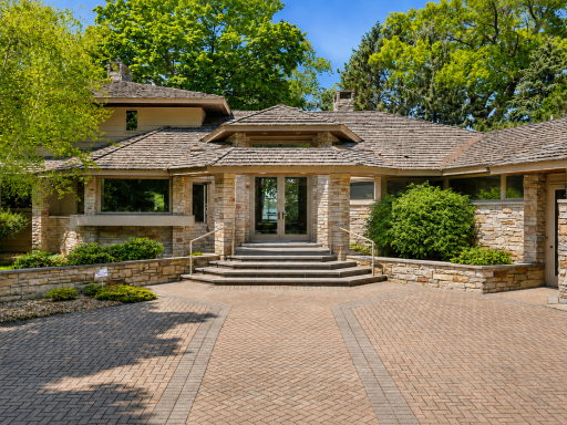 Your private retreat on Lake Minnetonka-Smithtown Bay.