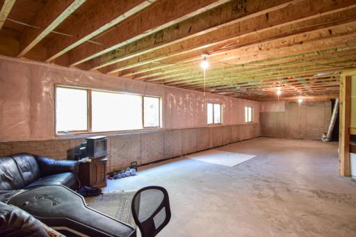 12618 Jamestown Street NE, Blaine, MN 55449