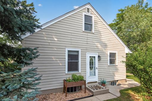 6116 Queen Avenue S, Minneapolis, MN 55410