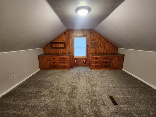 814 3rd Street SE, Pipestone, MN 56164