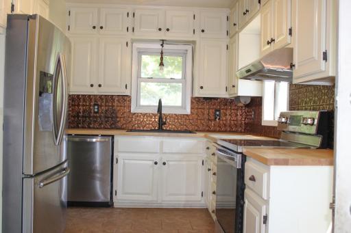 1920 7th Avenue E, Hibbing, MN 55746
