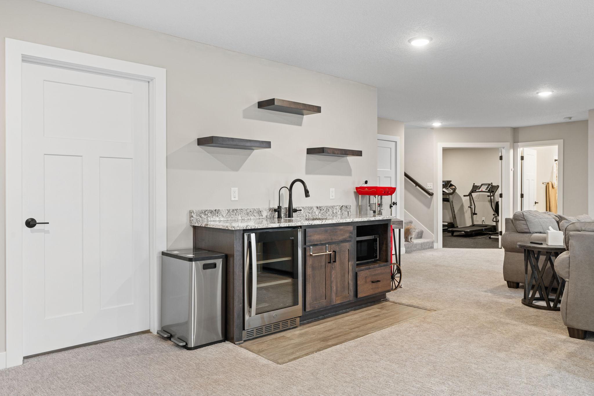 57-web-or-mls-23996 186th St NW-340.JPG