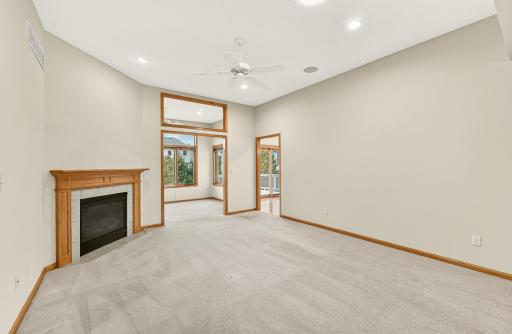 Living room w/ gas fireplace