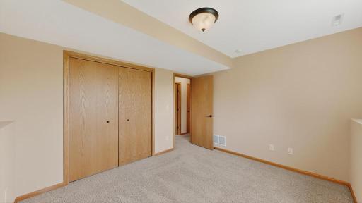 4024 Stone Point Drive NE, Rochester, MN 55906