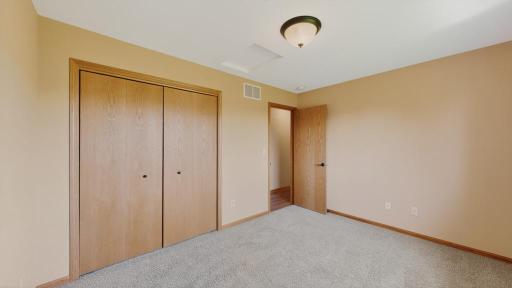 4024 Stone Point Drive NE, Rochester, MN 55906