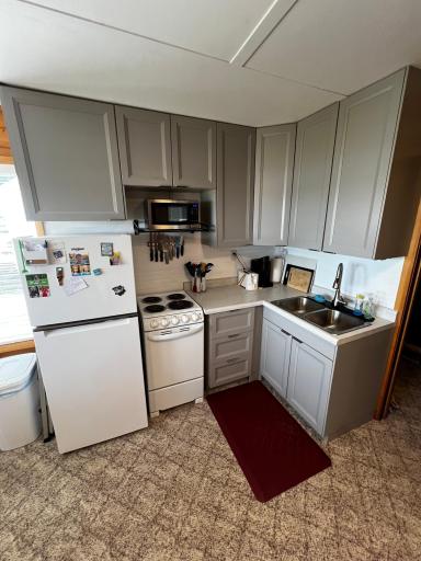 1208 E Lake Street, Osakis, MN 56360